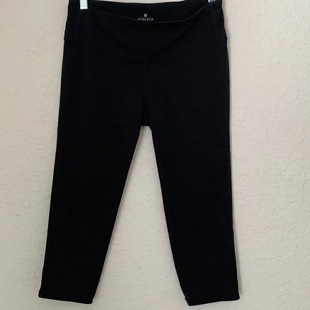 Athleta Cropped Leggings Size M